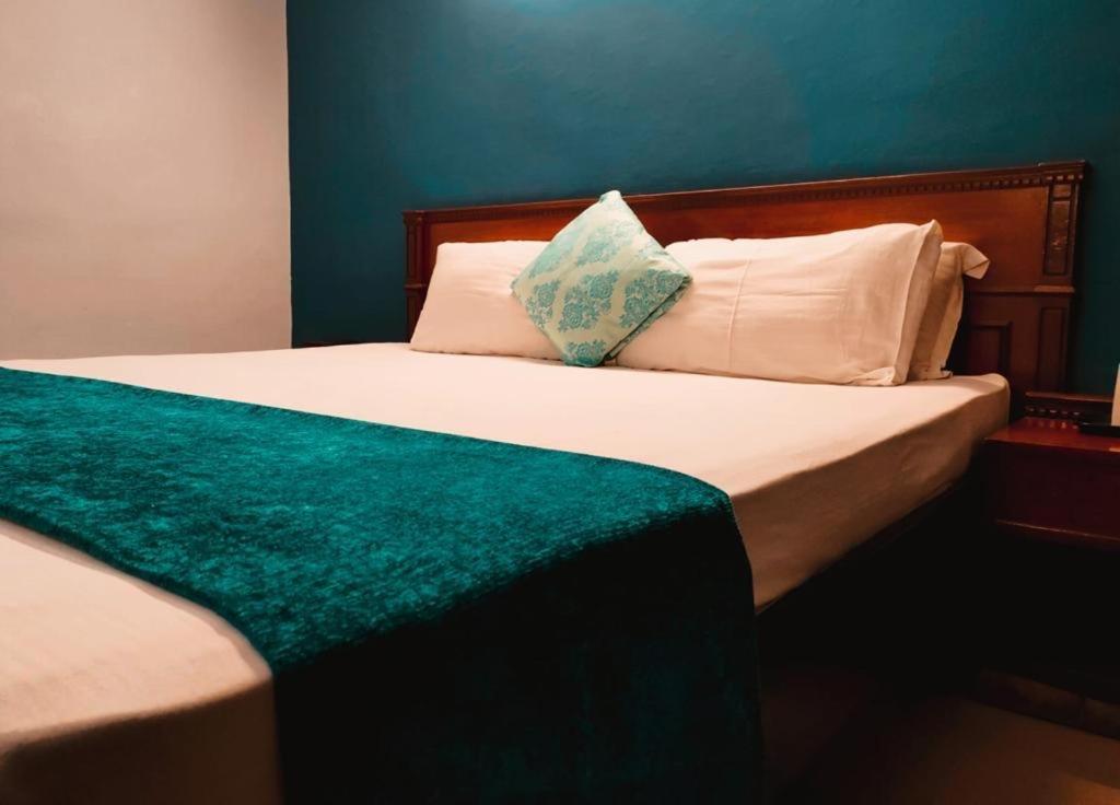 Hotel Geo Bangalore Exteriör bild